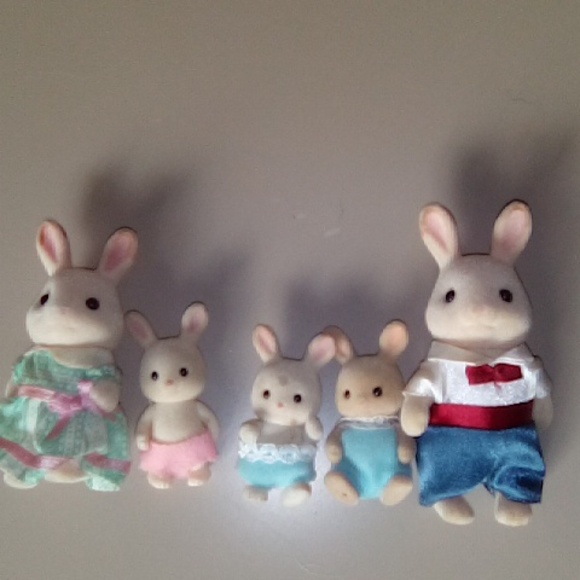 Calico Critters vintage rabbit family of 5 - Picture 1 of 4